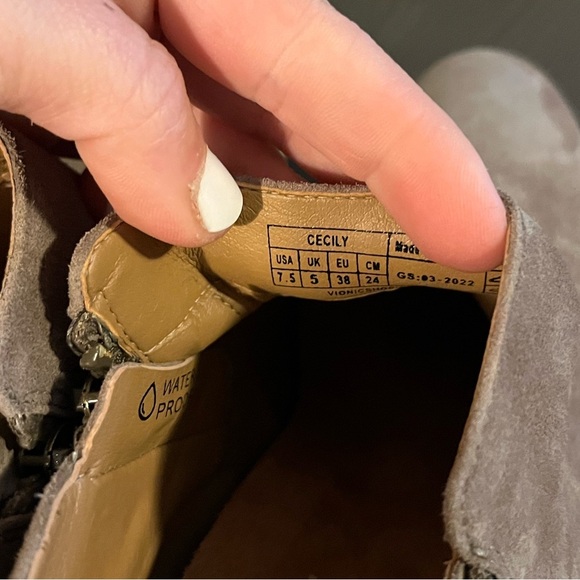 VIONIC Cecily Waterproof Suede Booties - Picture 9 of 12